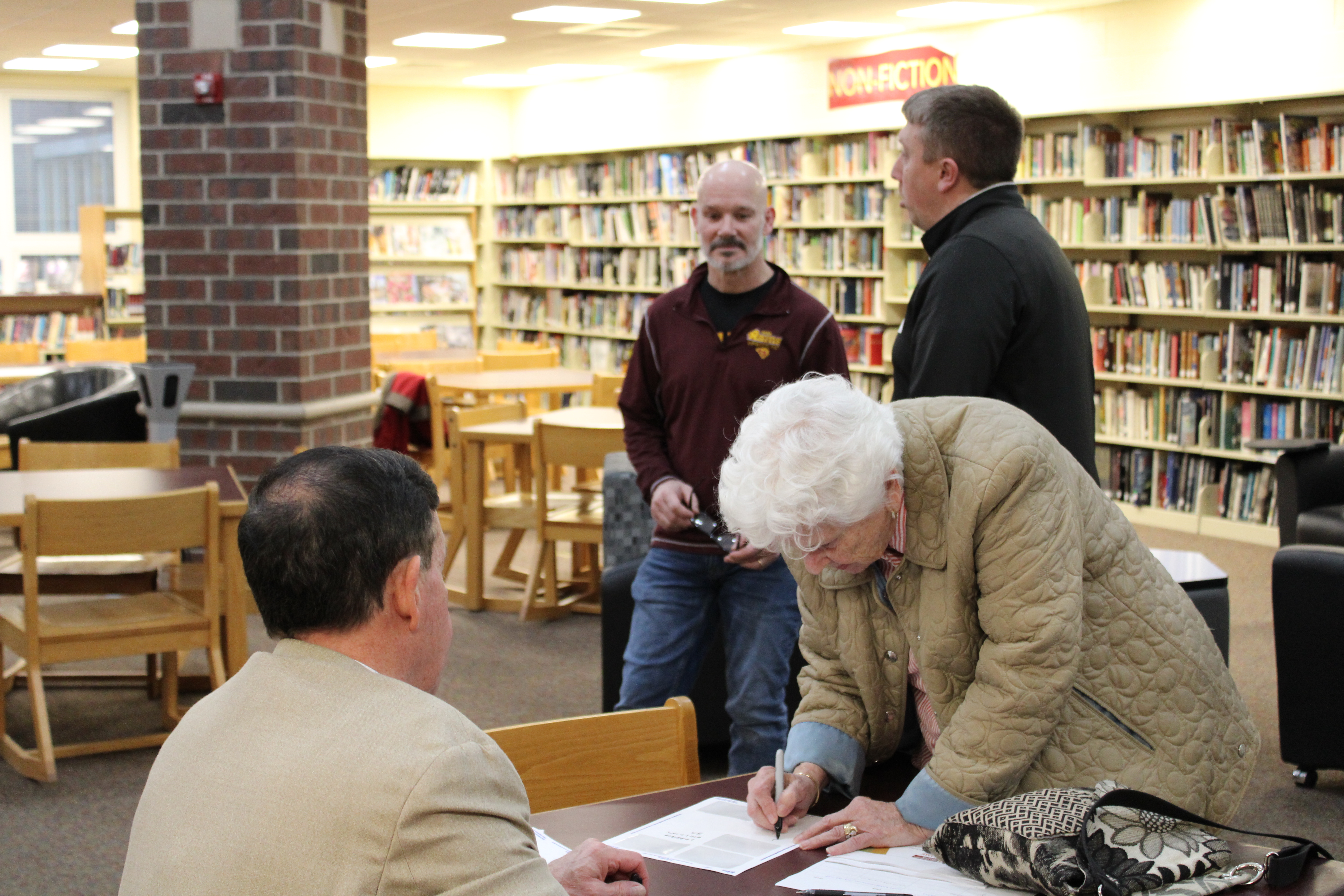 people signing in