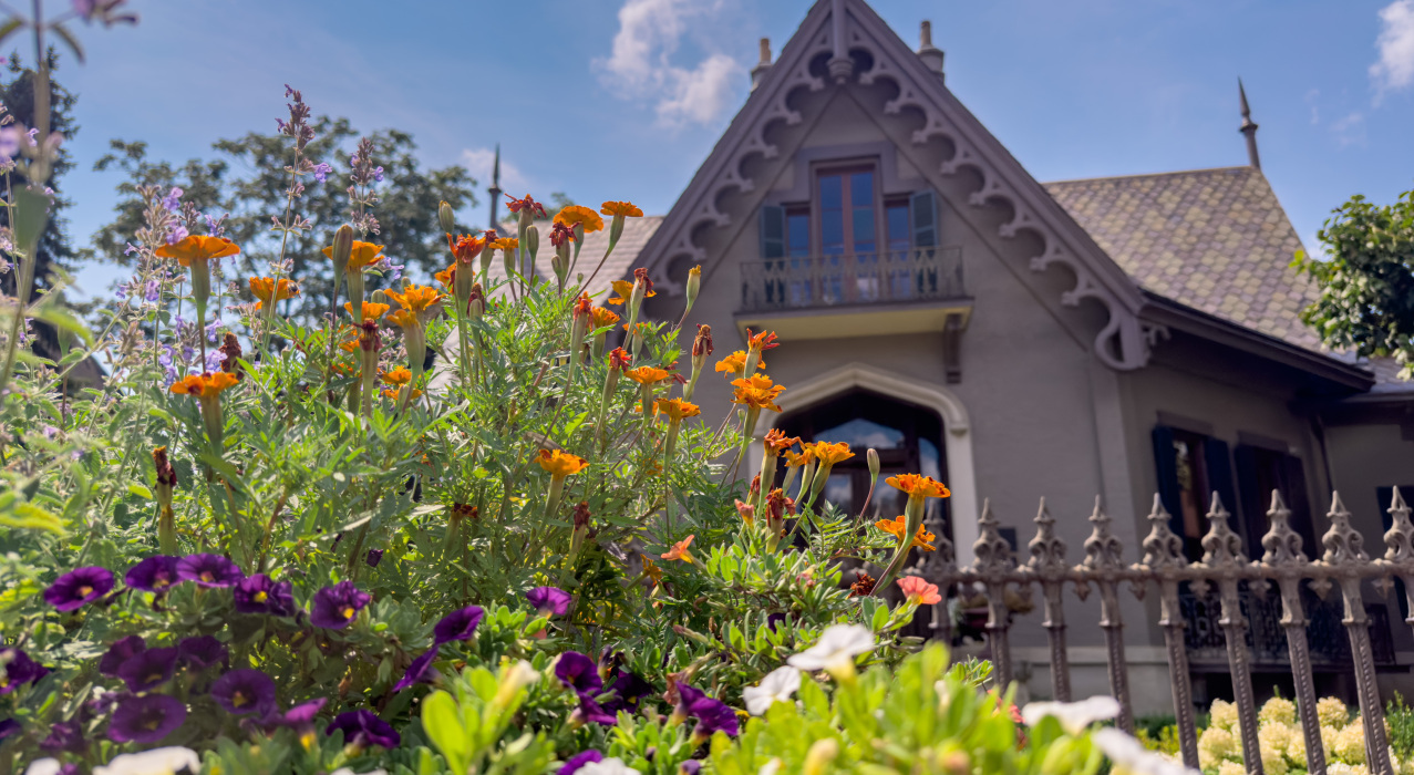 Lane Hooven House with flowers in front
